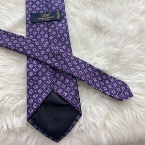 Gorgeous Silk Brooks Brothers Purple Tie - Bright Purple Necktie - Patterned Tie